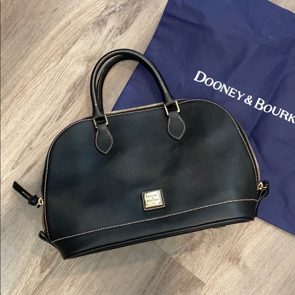 Dooney & Bourke Purse Handbag Excellent Condition